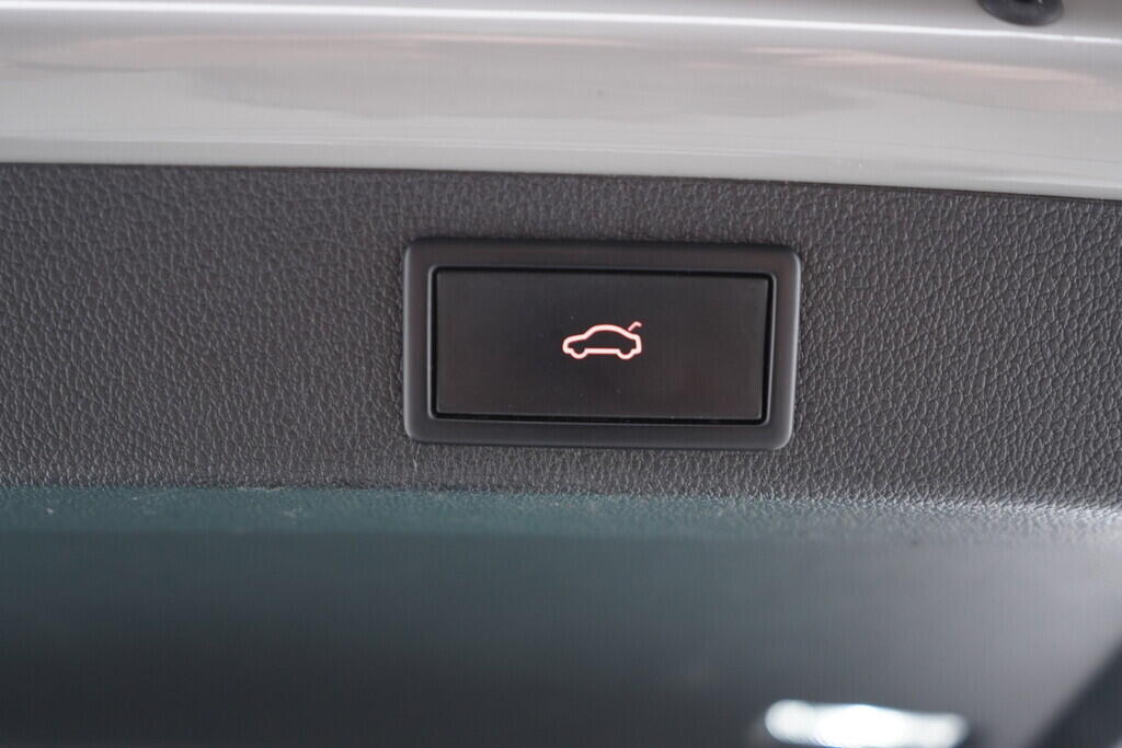 OV190V09621_46.webp_SUPERB Scout 2.0 TDI 147 kW automat, DPH