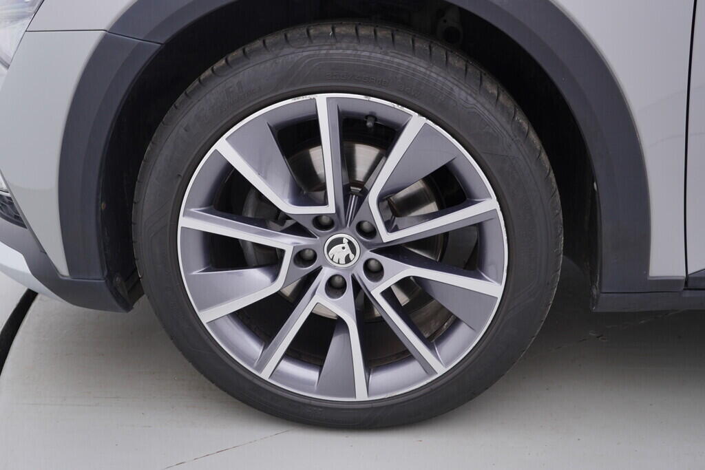 OV190V09621_48.webp_SUPERB Scout 2.0 TDI 147 kW automat, DPH