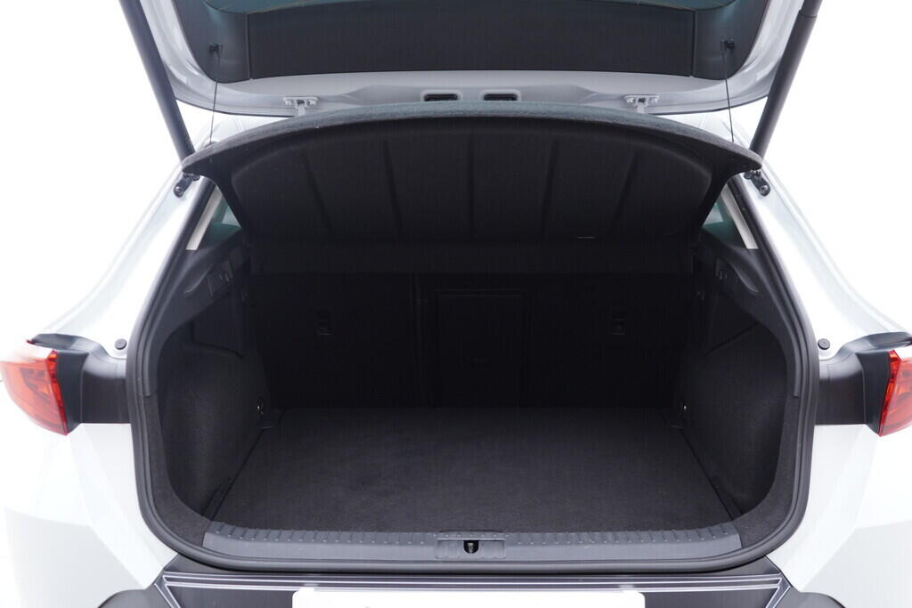 OV190V09622_43.webp_FORMENTOR  2.0 TSI 140 kW automat, DPH