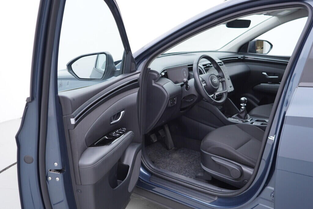 OV190V09623_18.webp_TUCSON SMART 1.6 G4FP 110 kW manuál, DPH