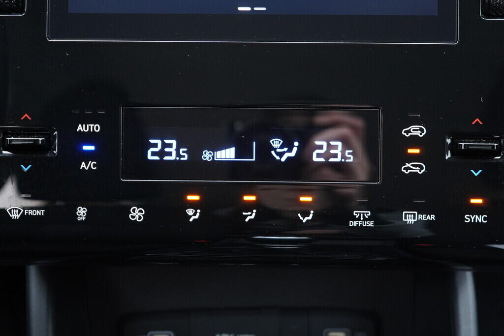 OV190V09623_29.webp_TUCSON SMART 1.6 G4FP 110 kW manuál, DPH