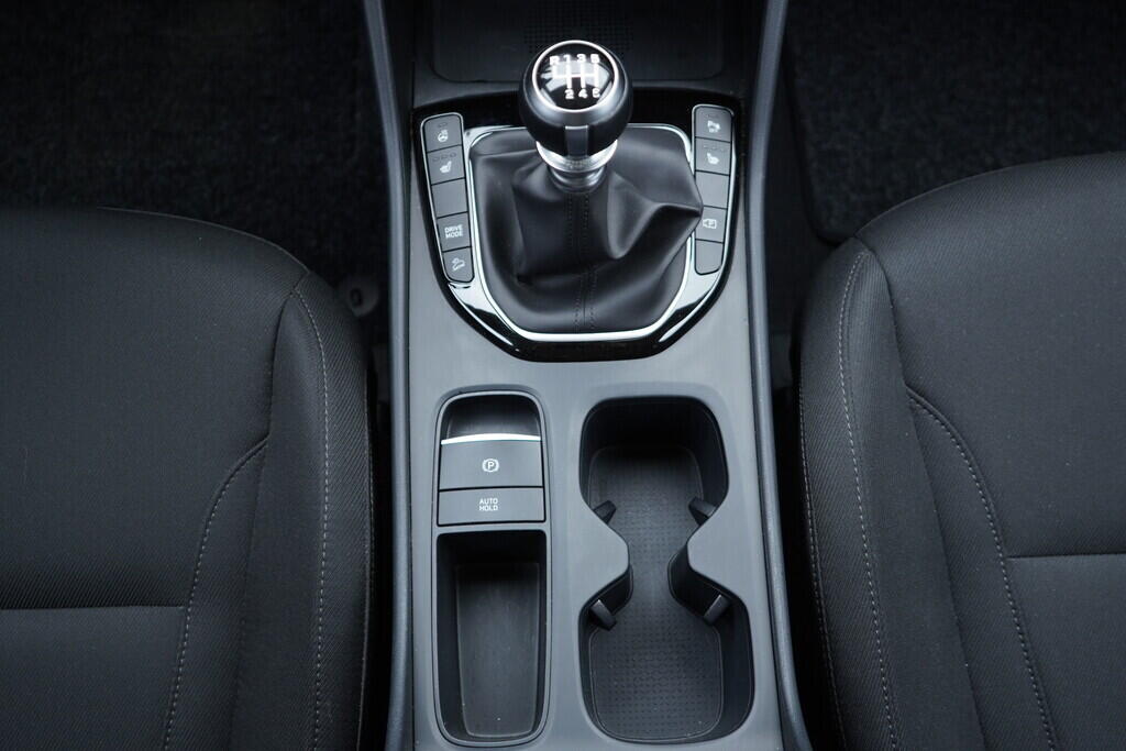 OV190V09623_30.webp_TUCSON SMART 1.6 G4FP 110 kW manuál, DPH