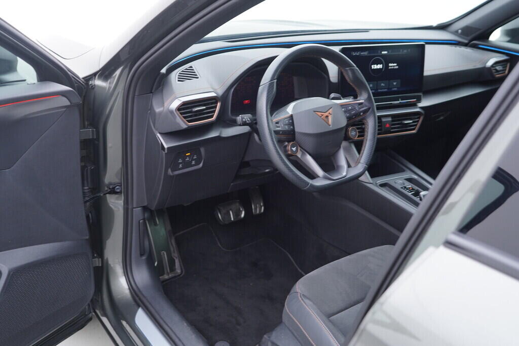 OV190V09625_18.webp_FORMENTOR  2.0 TSI 228 kW automat, DPH