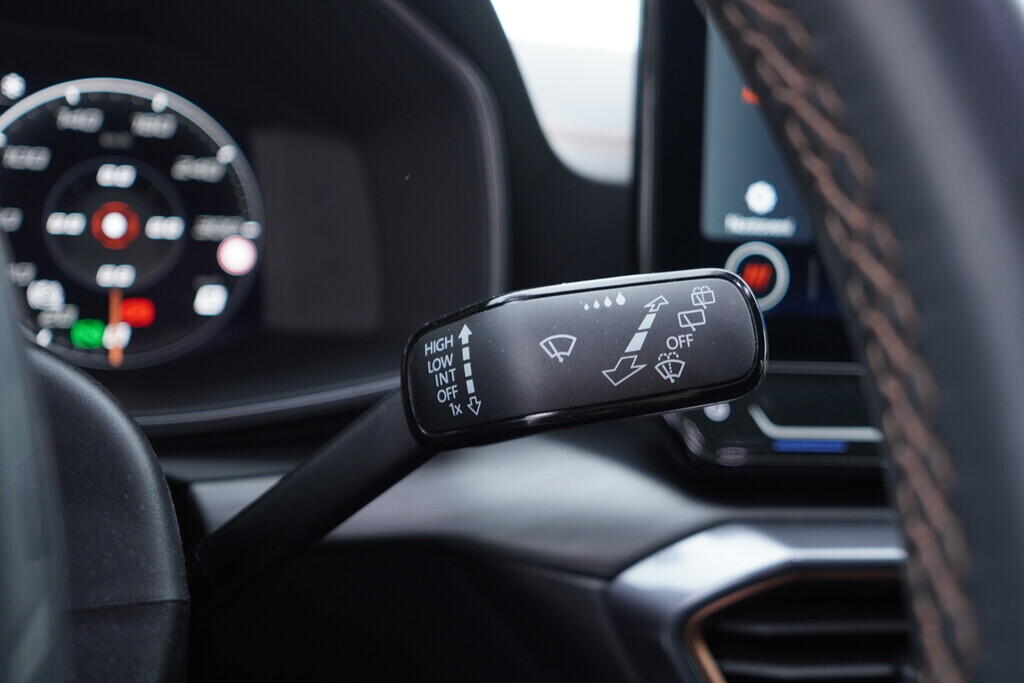 OV190V09625_25.webp_FORMENTOR  2.0 TSI 228 kW automat, DPH