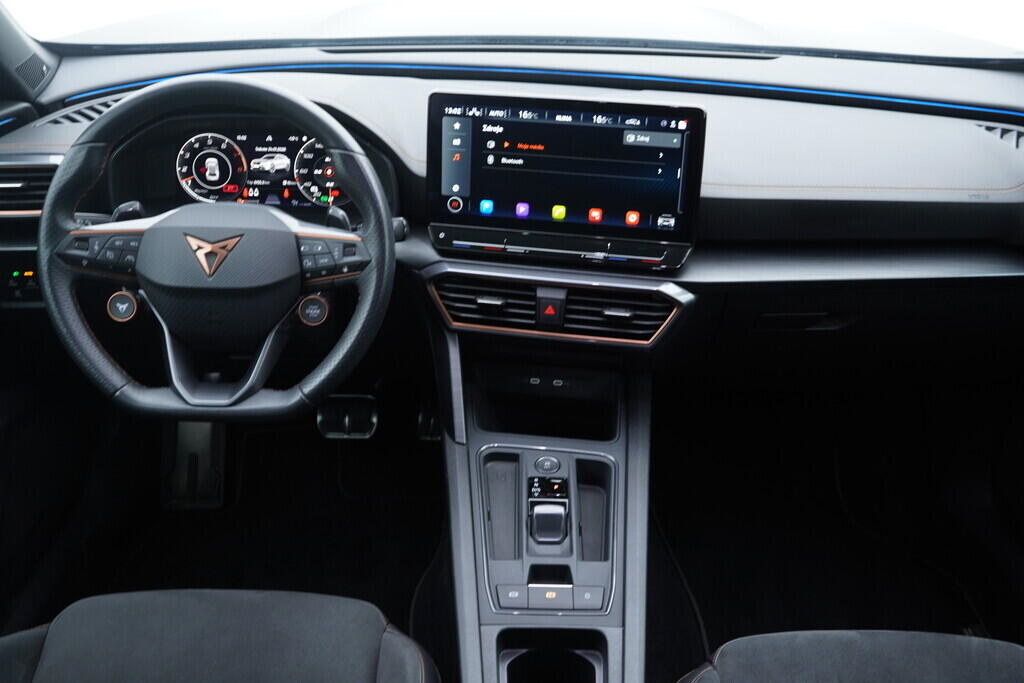 OV190V09625_26.webp_FORMENTOR  2.0 TSI 228 kW automat, DPH