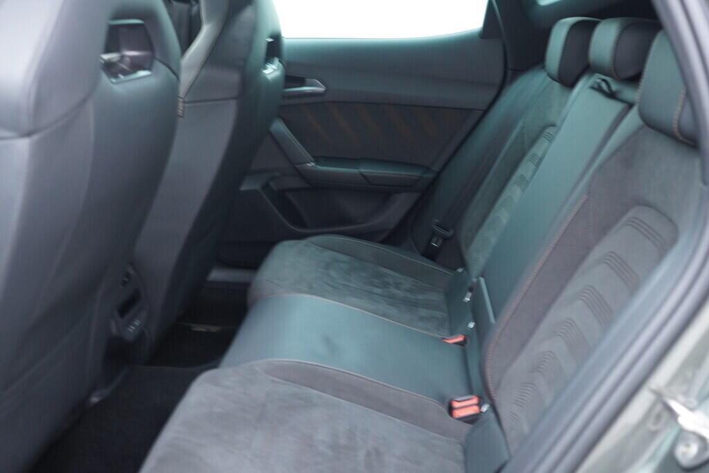 OV190V09625_37.webp_FORMENTOR  2.0 TSI 228 kW automat, DPH