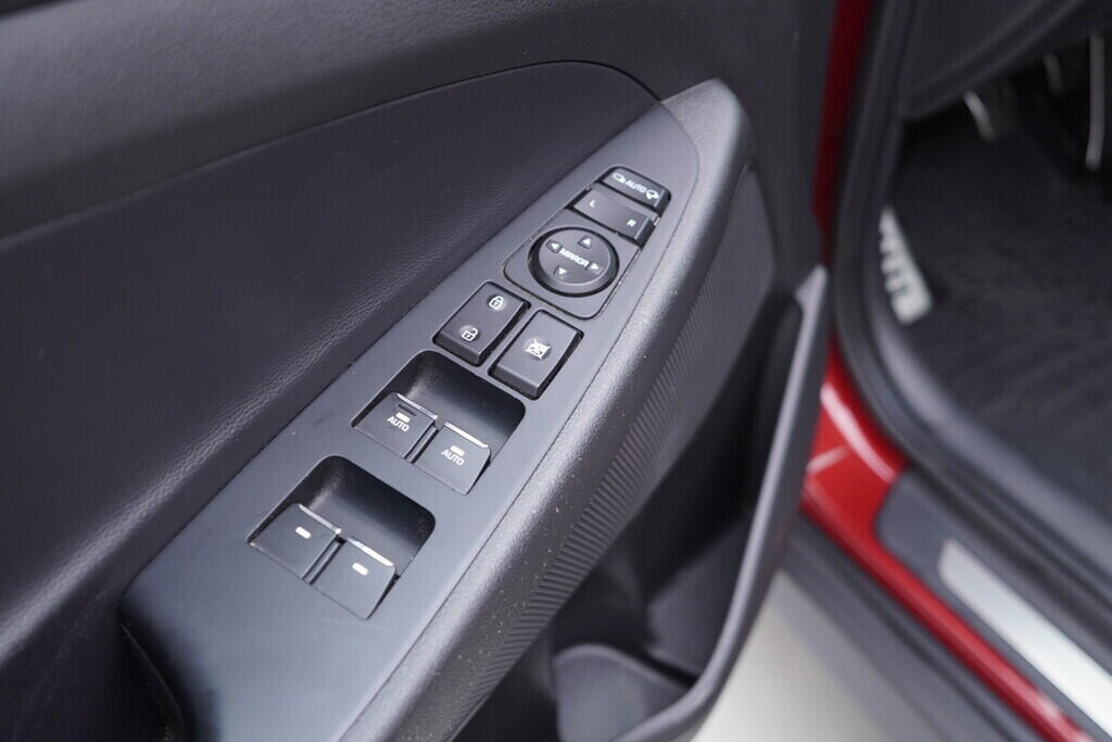 OV190V09626_20.webp_TUCSON N Line 1.6 D4FE 100 kW manuál, DPH