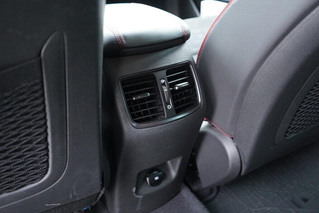 OV190V09626_35.webp_TUCSON N Line 1.6 D4FE 100 kW manuál, DPH