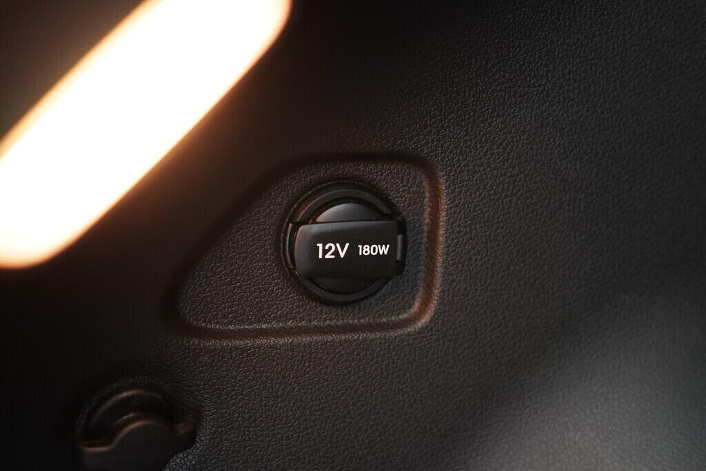 OV190V09626_38.webp_TUCSON N Line 1.6 D4FE 100 kW manuál, DPH