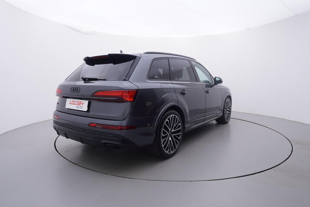 OV190V09627_14.webp_Q7 S-line 3.0 TDI 210 kW automat, DPH