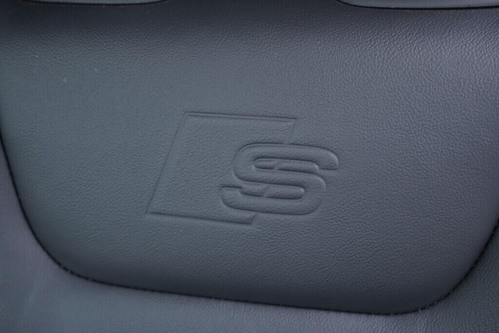 OV190V09627_27.webp_Q7 S-line 3.0 TDI 210 kW automat, DPH