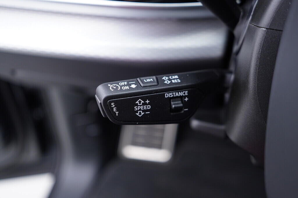 OV190V09627_29.webp_Q7 S-line 3.0 TDI 210 kW automat, DPH