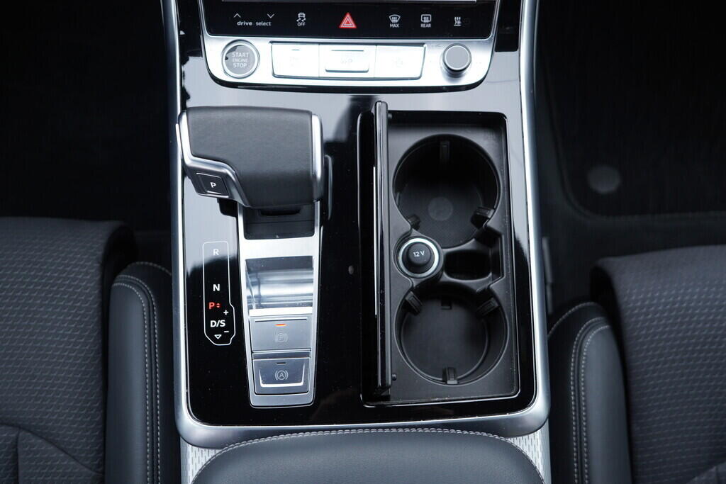 OV190V09627_38.webp_Q7 S-line 3.0 TDI 210 kW automat, DPH