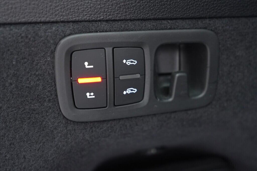 OV190V09627_45.webp_Q7 S-line 3.0 TDI 210 kW automat, DPH