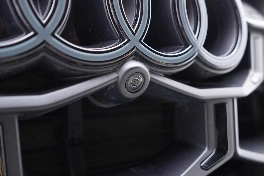 OV190V09627_49.webp_Q7 S-line 3.0 TDI 210 kW automat, DPH