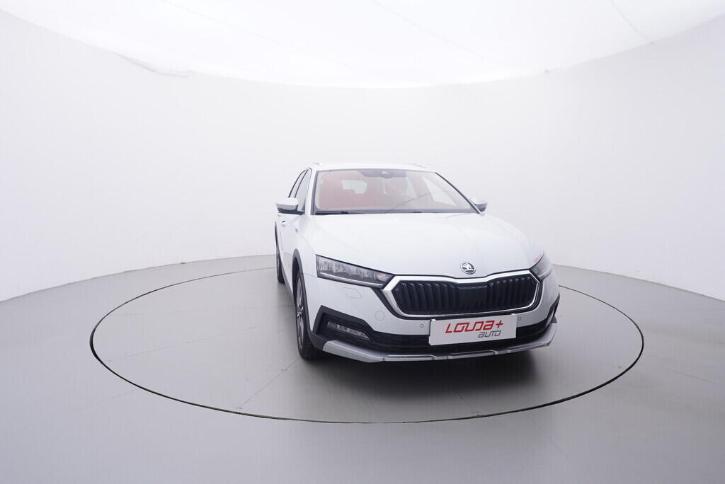 OV190V09628_17.webp_OCTAVIA Scout 2.0 TDI 110 kW automat, DPH