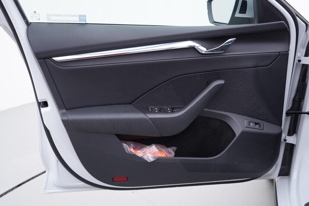 OV190V09628_19.webp_OCTAVIA Scout 2.0 TDI 110 kW automat, DPH