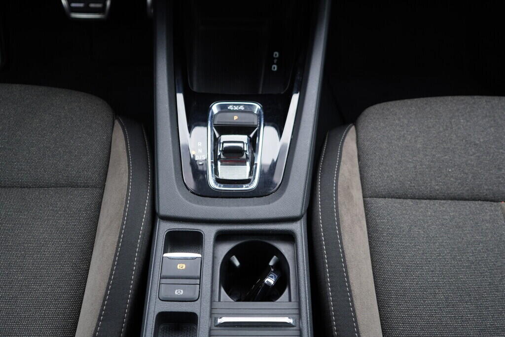 OV190V09628_36.webp_OCTAVIA Scout 2.0 TDI 110 kW automat, DPH