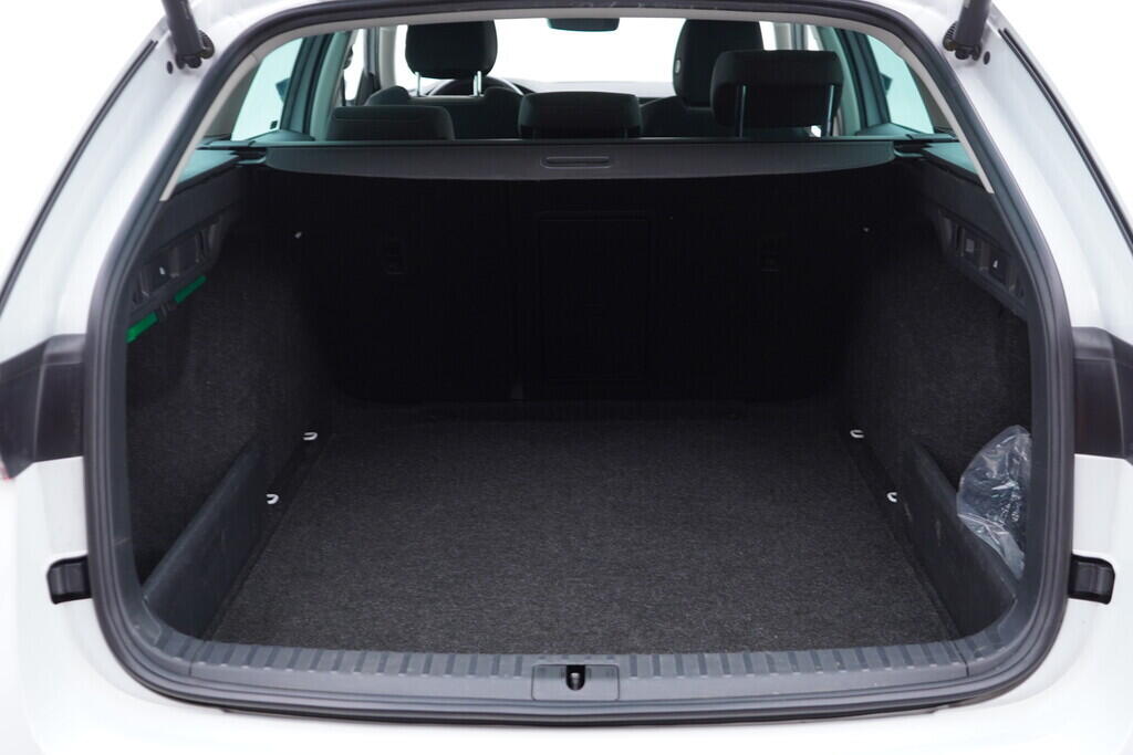 OV190V09628_42.webp_OCTAVIA Scout 2.0 TDI 110 kW automat, DPH