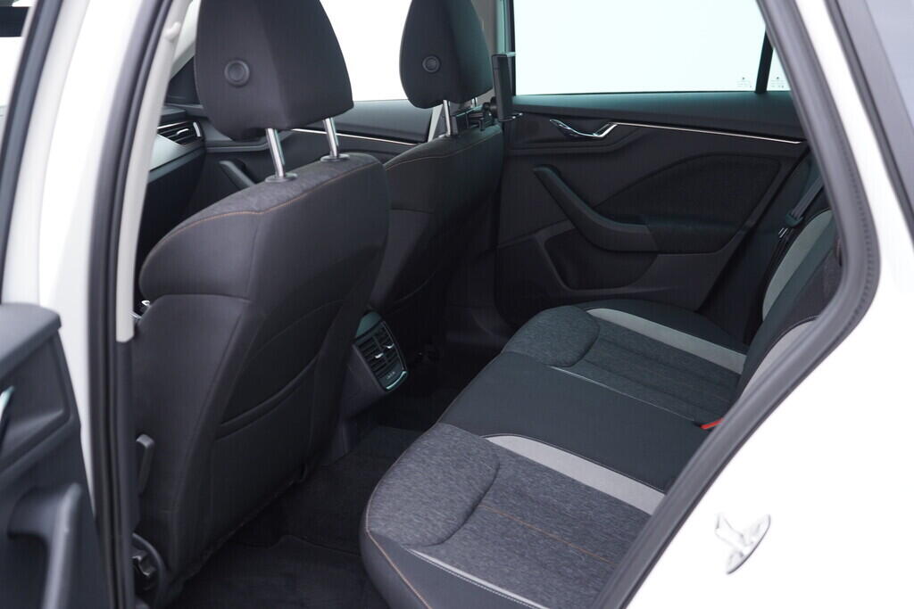 OV190V09631_36.webp_KAMIQ Style 1.5 TSI 110 kW manuál, DPH