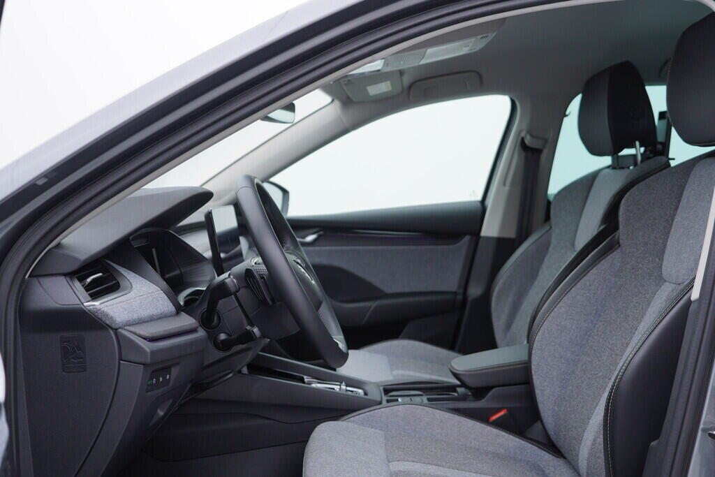 OV190V09632_23.webp_OCTAVIA Top Selection 2.0 TDI 110 kW automat, DPH