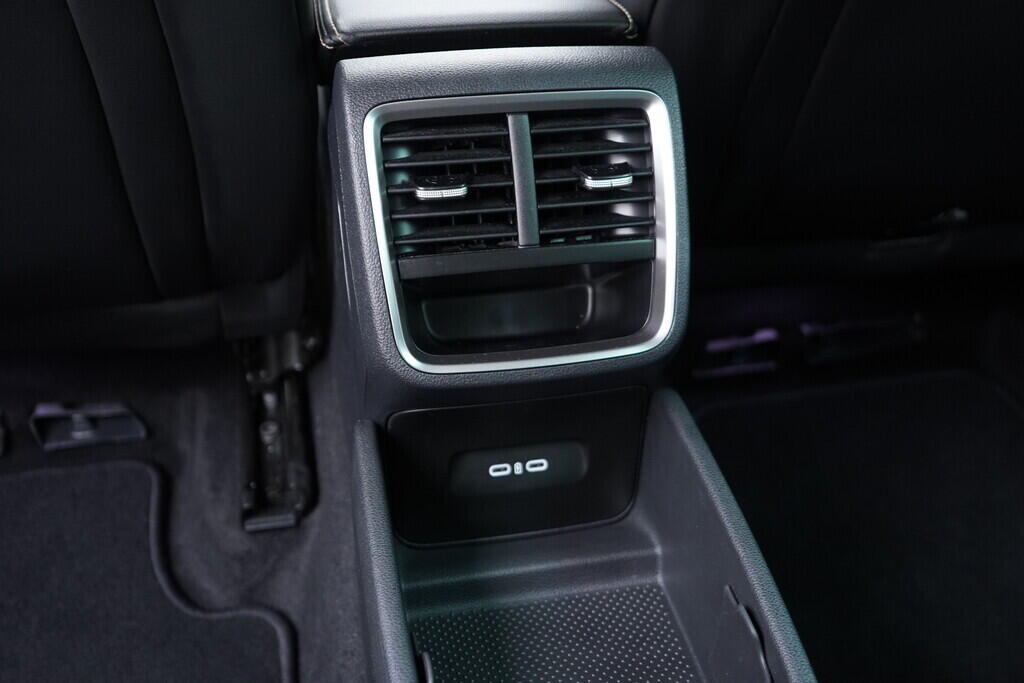 OV190V09632_38.webp_OCTAVIA Top Selection 2.0 TDI 110 kW automat, DPH