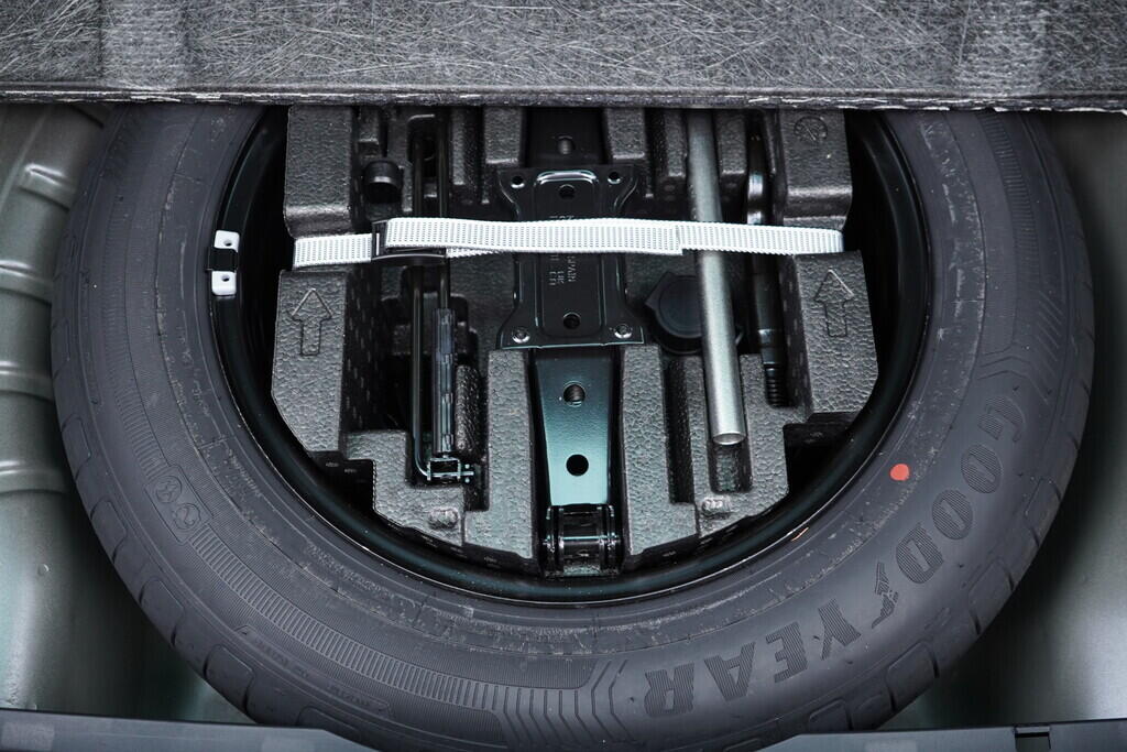 OV190V09632_44.webp_OCTAVIA Top Selection 2.0 TDI 110 kW automat, DPH