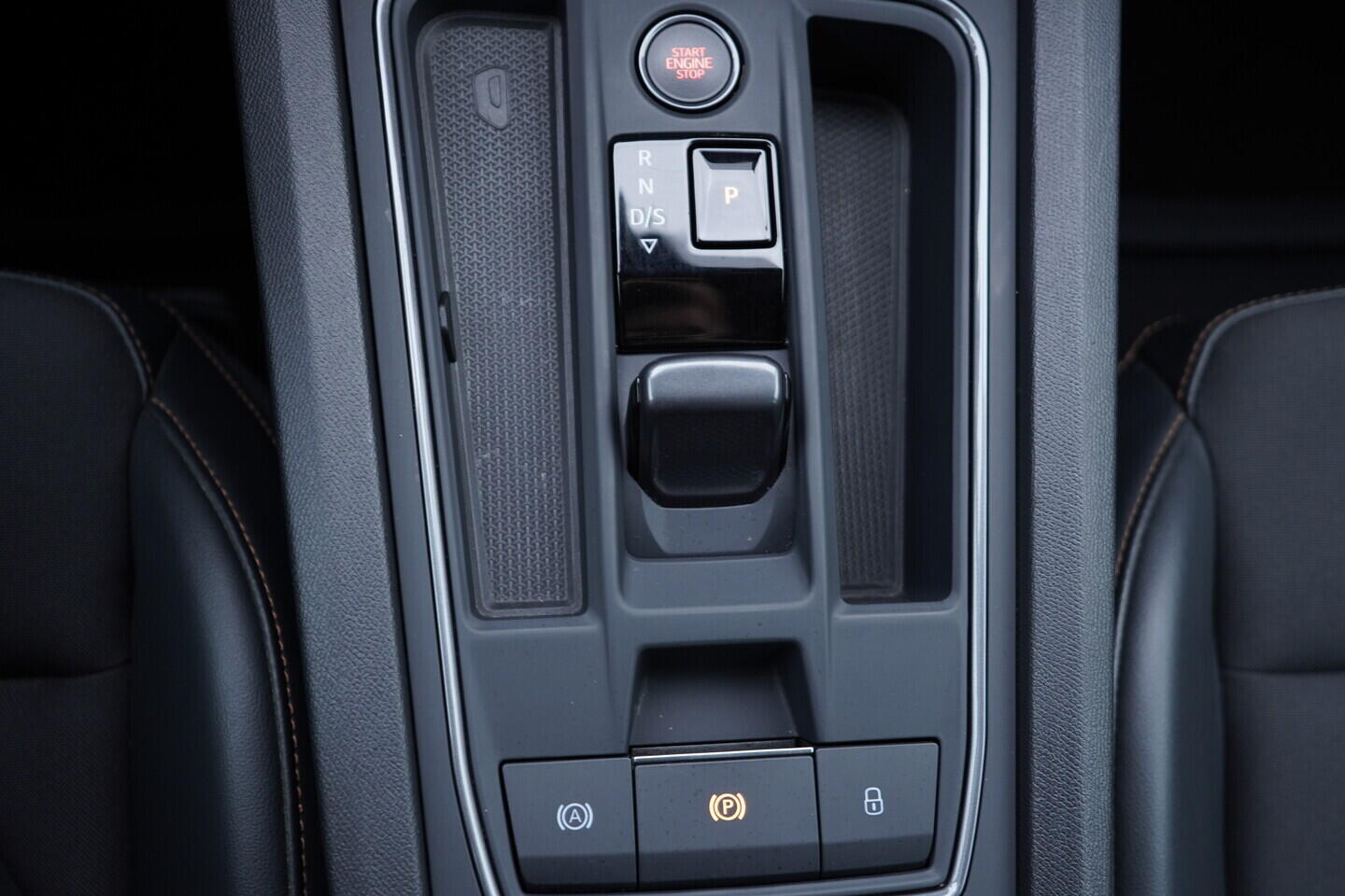 OV190V09633_35.webp_FORMENTOR  1.5  110 kW automat, DPH