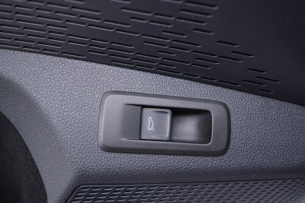 OV190V09634_21.webp_OCTAVIA Top Selection 2.0 TDI 110 kW automat, DPH