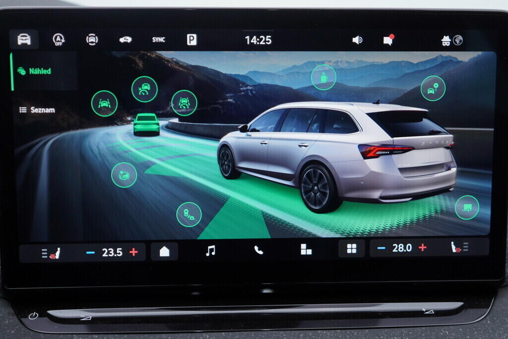 OV190V09634_30.webp_OCTAVIA Top Selection 2.0 TDI 110 kW automat, DPH