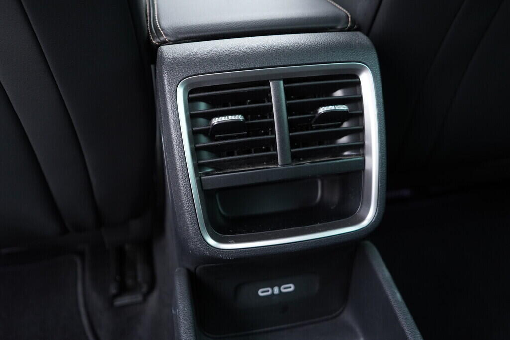 OV190V09634_37.webp_OCTAVIA Top Selection 2.0 TDI 110 kW automat, DPH