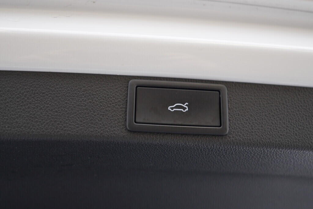 OV190V09634_39.webp_OCTAVIA Top Selection 2.0 TDI 110 kW automat, DPH