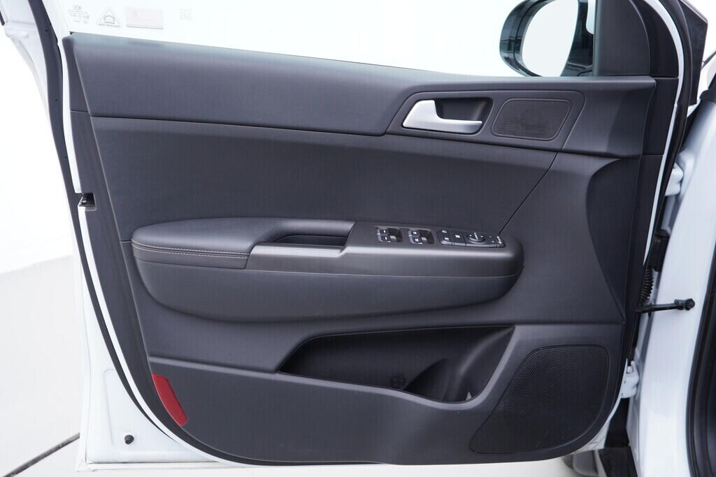 OV190V09635_19.webp_SPORTAGE Exclusive 1.6 CRDI 100 kW automat