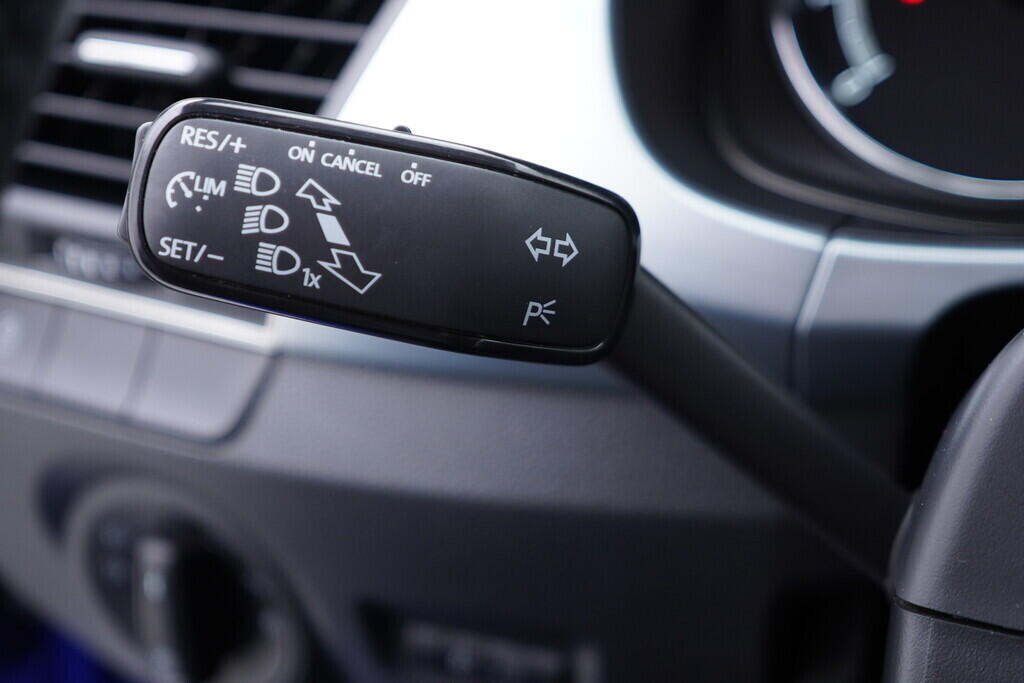 OV190V09636_24.webp_FABIA Ambition 1.0 TSI 70 kW manuál, DPH