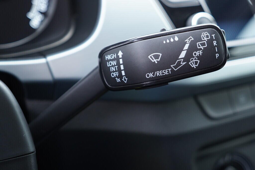 OV190V09636_25.webp_FABIA Ambition 1.0 TSI 70 kW manuál, DPH