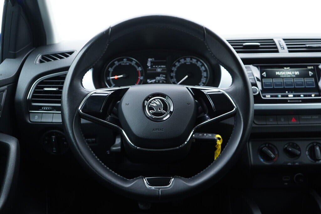 OV190V09636_27.webp_FABIA Ambition 1.0 TSI 70 kW manuál, DPH