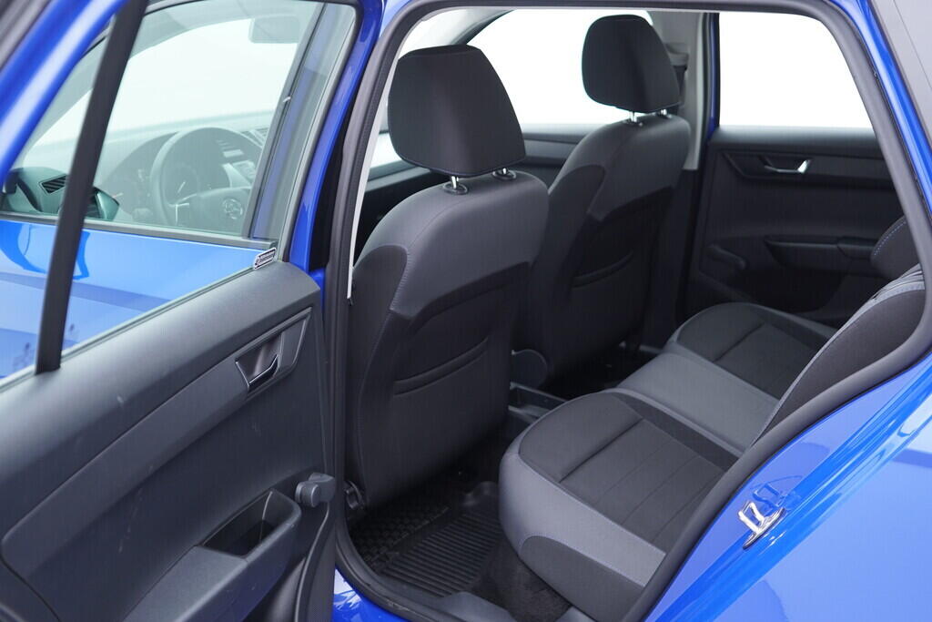 OV190V09636_32.webp_FABIA Ambition 1.0 TSI 70 kW manuál, DPH