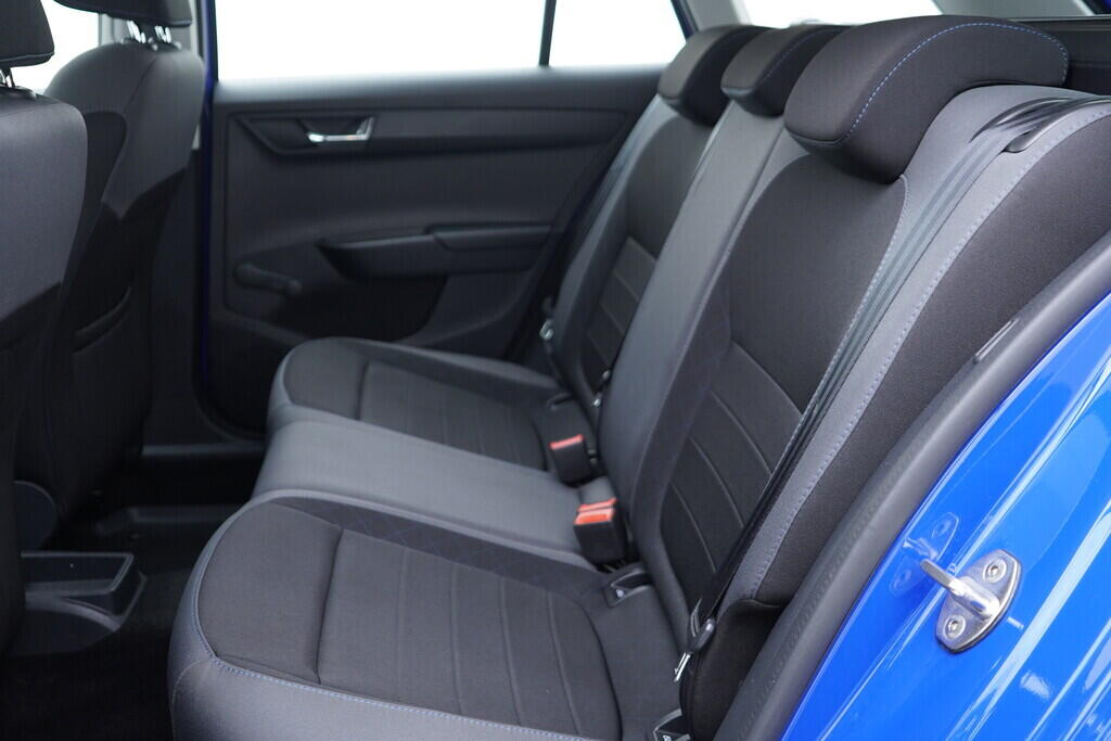 OV190V09636_33.webp_FABIA Ambition 1.0 TSI 70 kW manuál, DPH