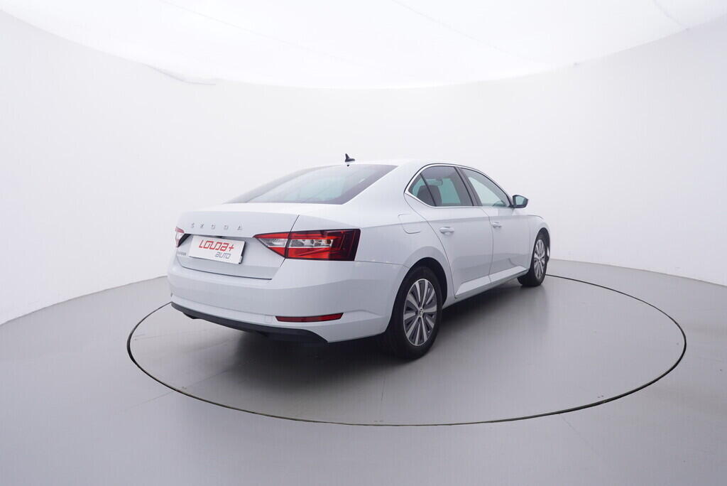 OV190V09637_14.webp_SUPERB Style 2.0 TDI 110 kW automat, DPH