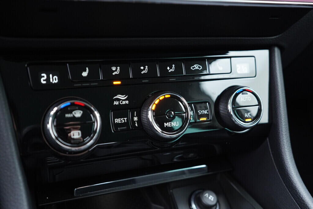 OV190V09637_34.webp_SUPERB Style 2.0 TDI 110 kW automat, DPH