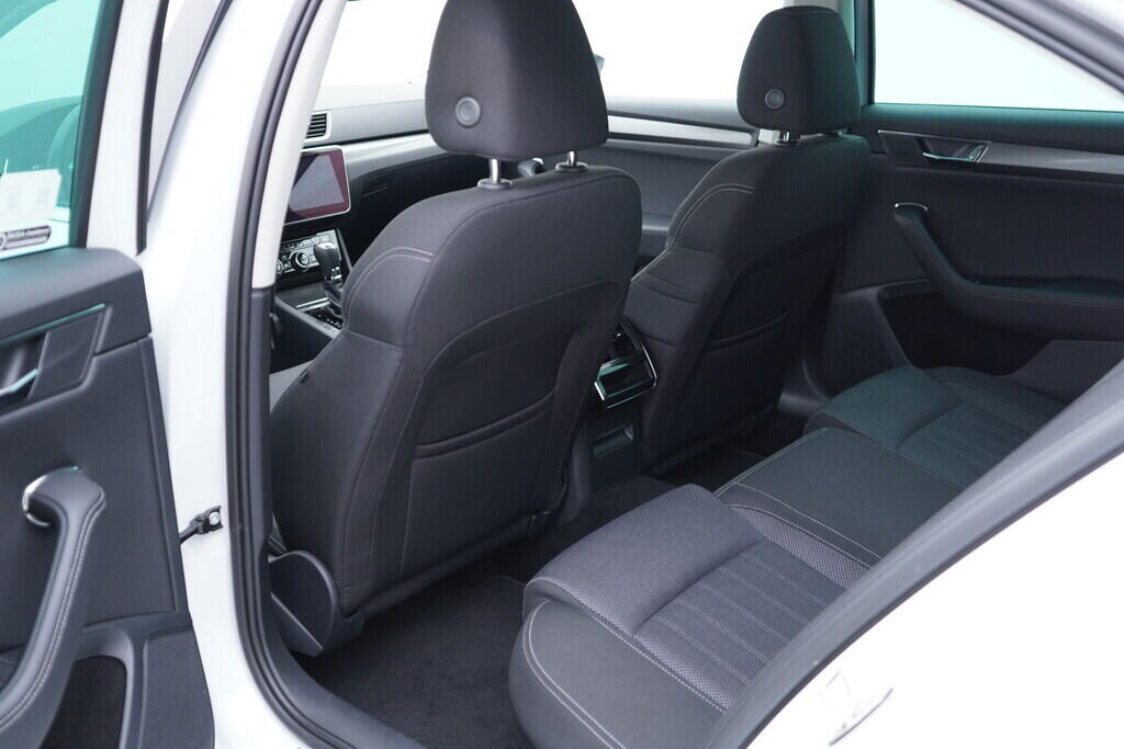 OV190V09637_36.webp_SUPERB Style 2.0 TDI 110 kW automat, DPH