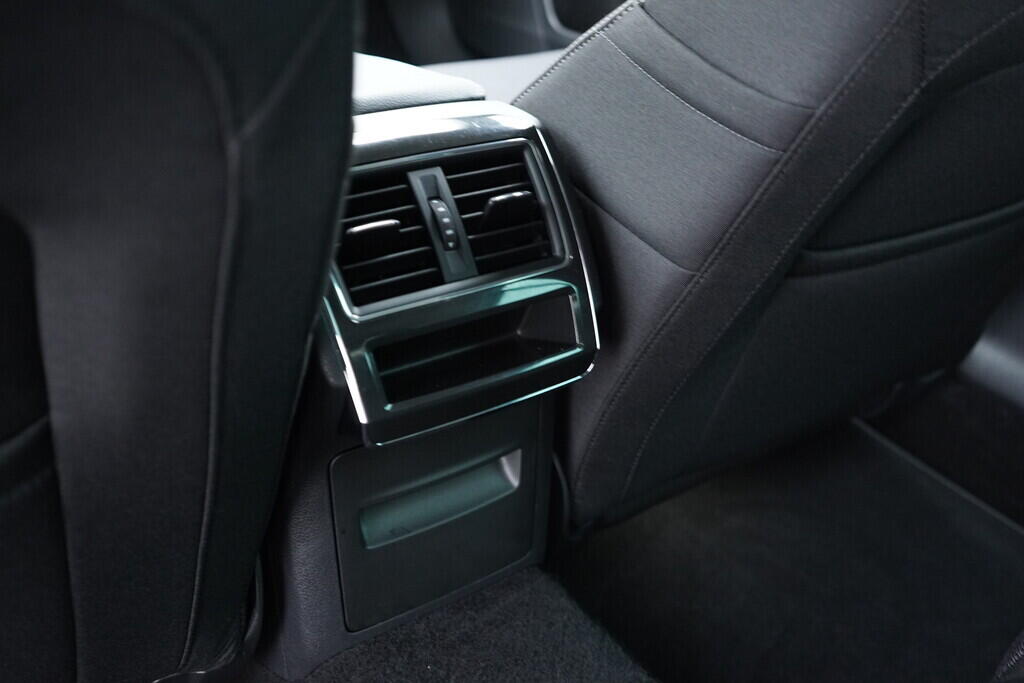 OV190V09637_37.webp_SUPERB Style 2.0 TDI 110 kW automat, DPH