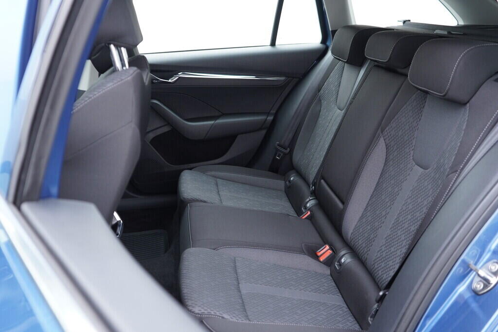 OV190V09638_38.webp_OCTAVIA Style 2.0 TDI 110 kW automat, DPH