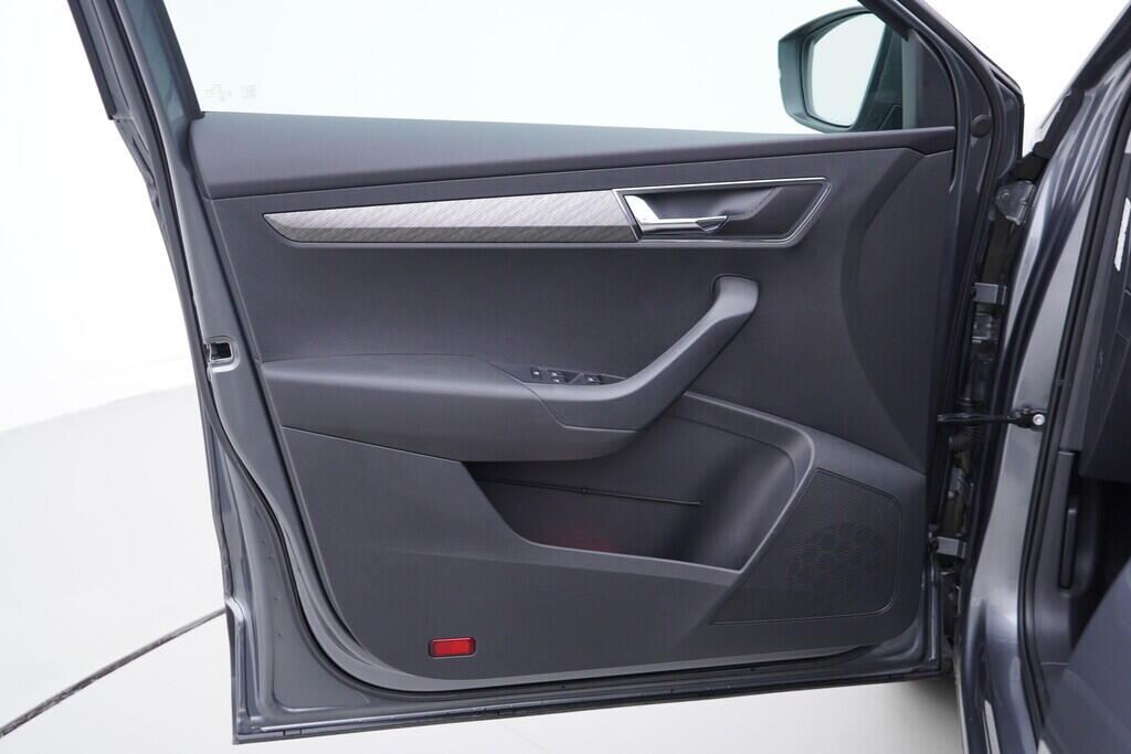 OV190V09640_19.webp_KAROQ Style 1.0 TSI 81 kW manuál