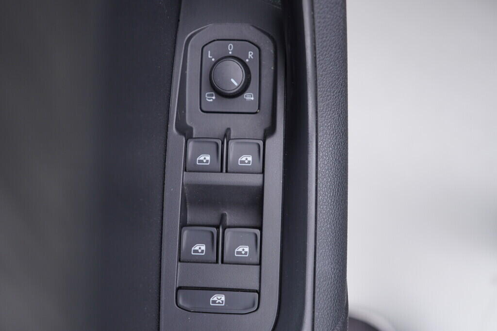 OV190V09640_20.webp_KAROQ Style 1.0 TSI 81 kW manuál