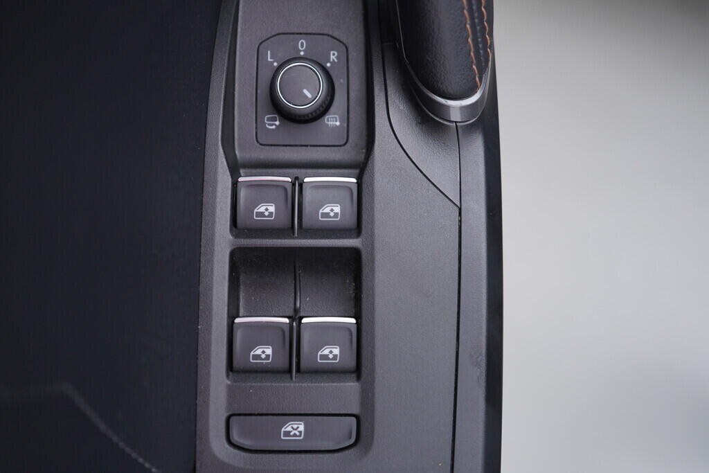 OV190V09642_20.webp_FORMENTOR  1.5  110 kW manuál, DPH