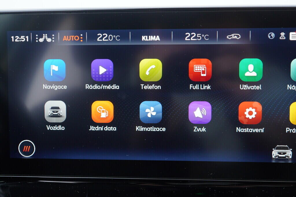 OV190V09642_27.webp_FORMENTOR  1.5  110 kW manuál, DPH