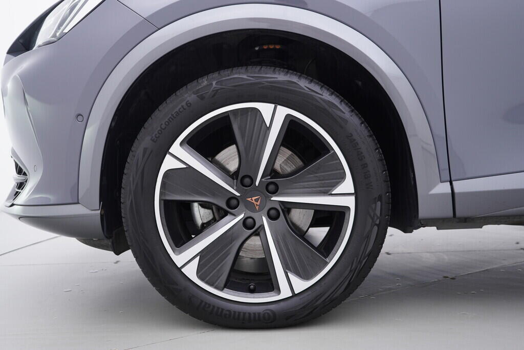 OV190V09642_41.webp_FORMENTOR  1.5  110 kW manuál, DPH