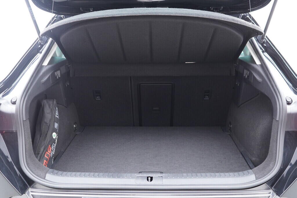 OV190V09644_37.webp_FORMENTOR  1.5 TSI 110 kW automat, DPH