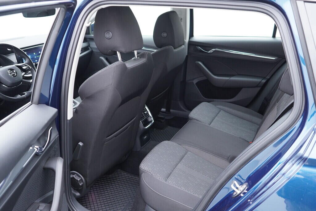 OV190V09653_38.webp_OCTAVIA Style 2.0 TDI 110 kW manuál, DPH